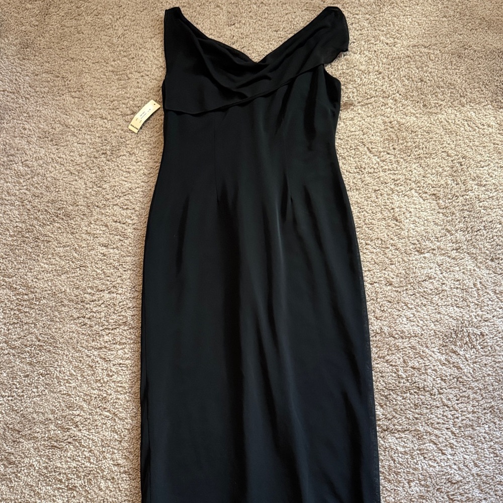 Chic Black Dress